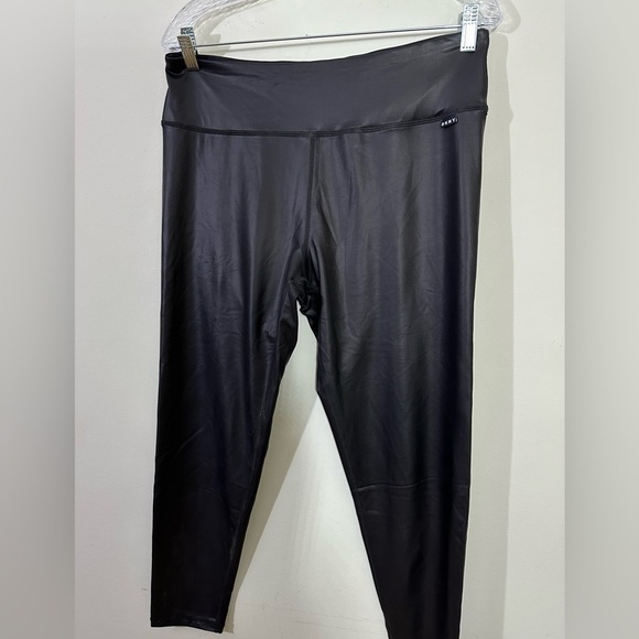 DKNY Sport sz XL faux leather pants in very nice quality fabric - Picture 1 of 14